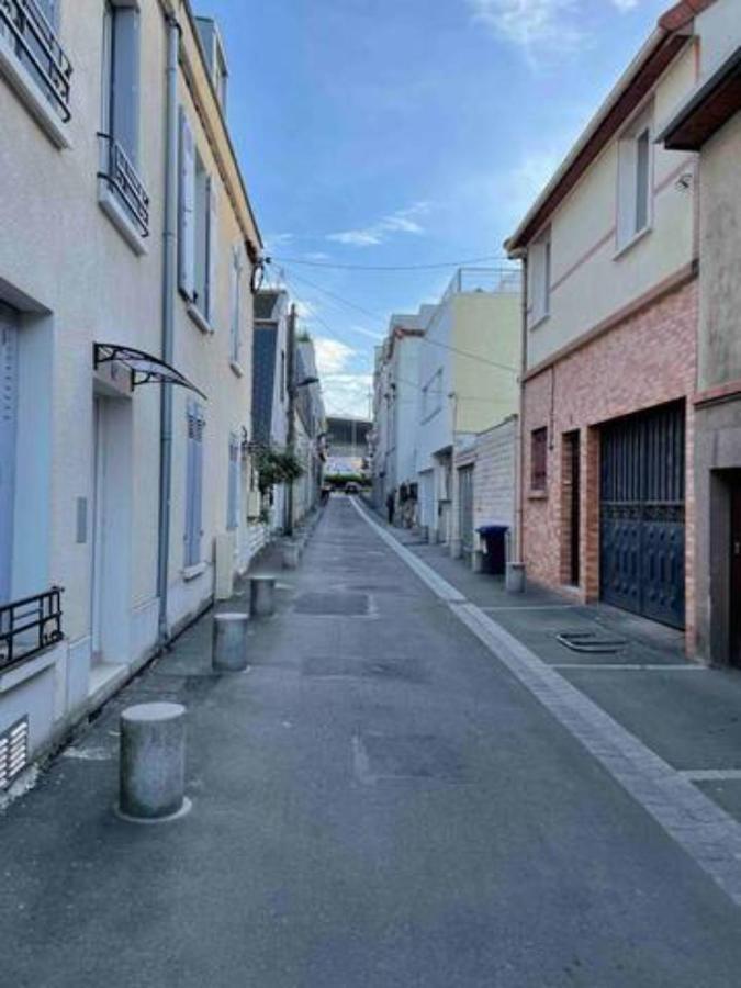 Wifi - Parking - Superbe T3 Spacieux Et Moderne!!!! 생드니 외부 사진